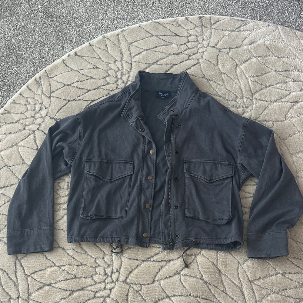 Splendid Gray Button-Up Shirt